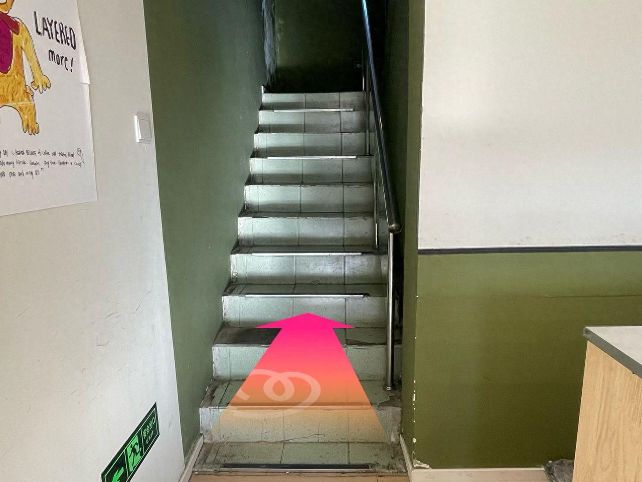 Go straight to the second floor. — step-by-step photo guide