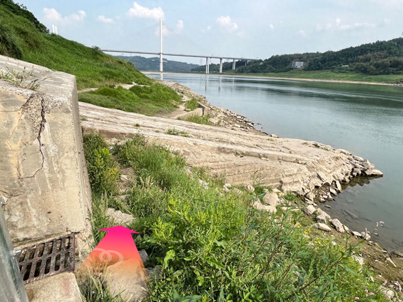 Go straight for 15m down the stairs. — step-by-step photo guide