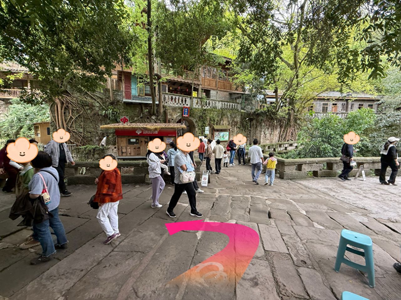 Turn left and walk 30 meters along the footpath. — step-by-step photo guide