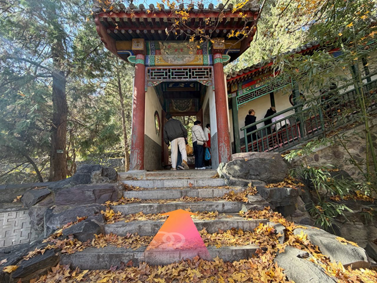 Go up the steps and walk along the corridor for about 50 meters. — step-by-step photo guide