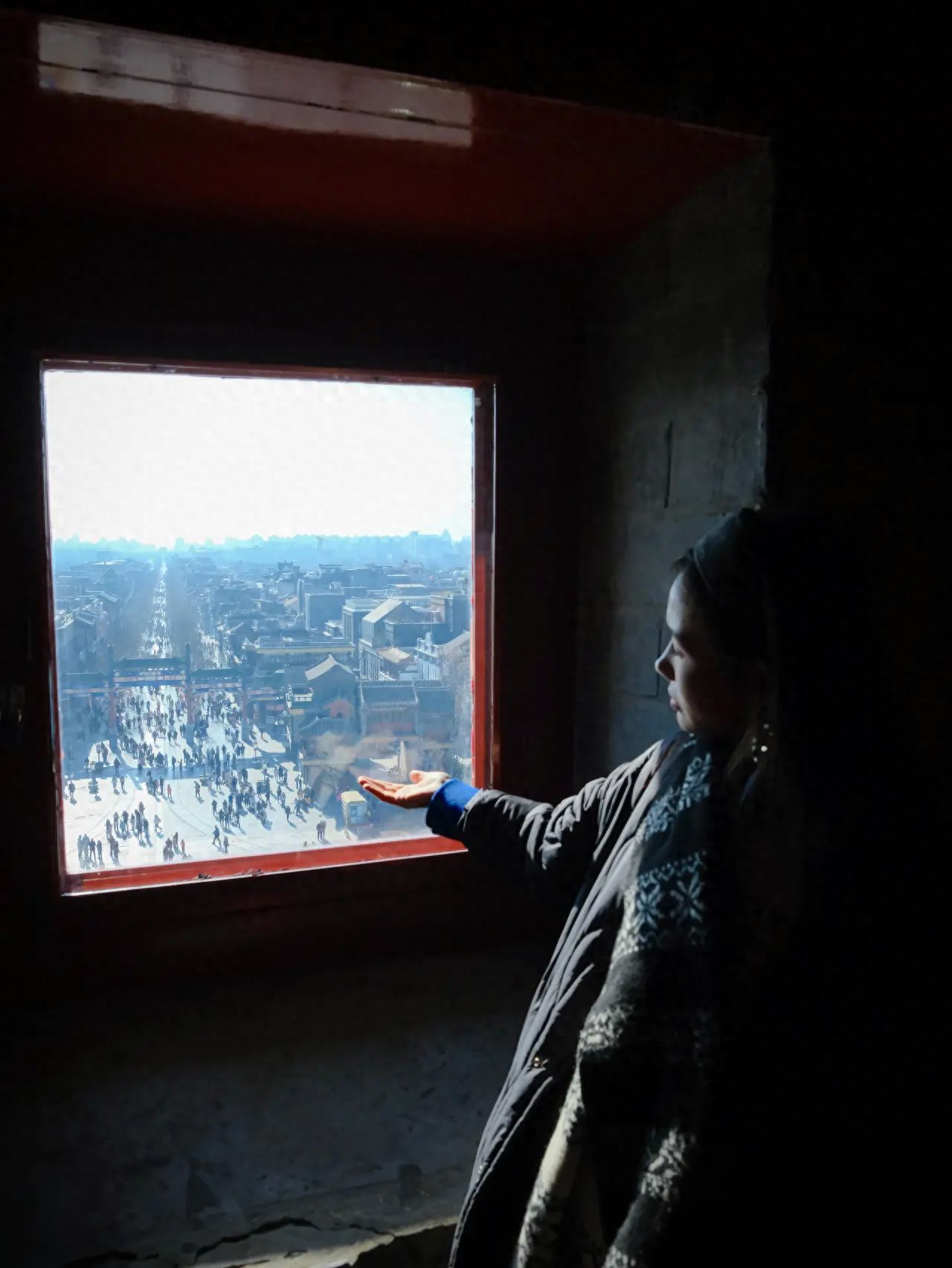 Photo by Zhengyang Gate - Central axis at the center of the fourth floor windows of the Arrow Tower