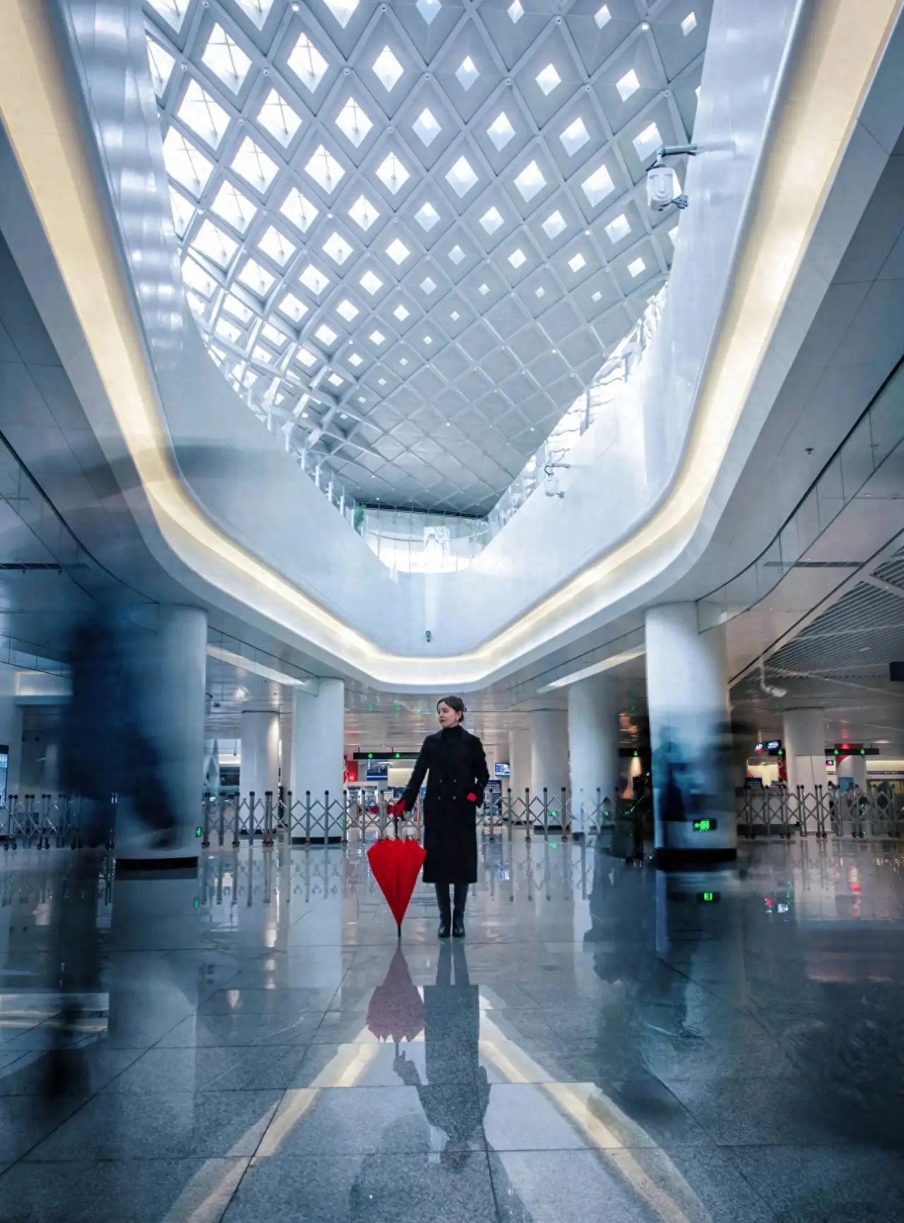 Photo by Beijing Chaoyang Station - Service Desk Lobby