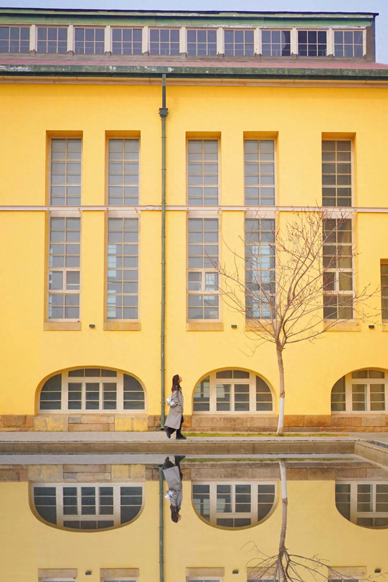 Photo by Space 491 - Yellow House Poolside