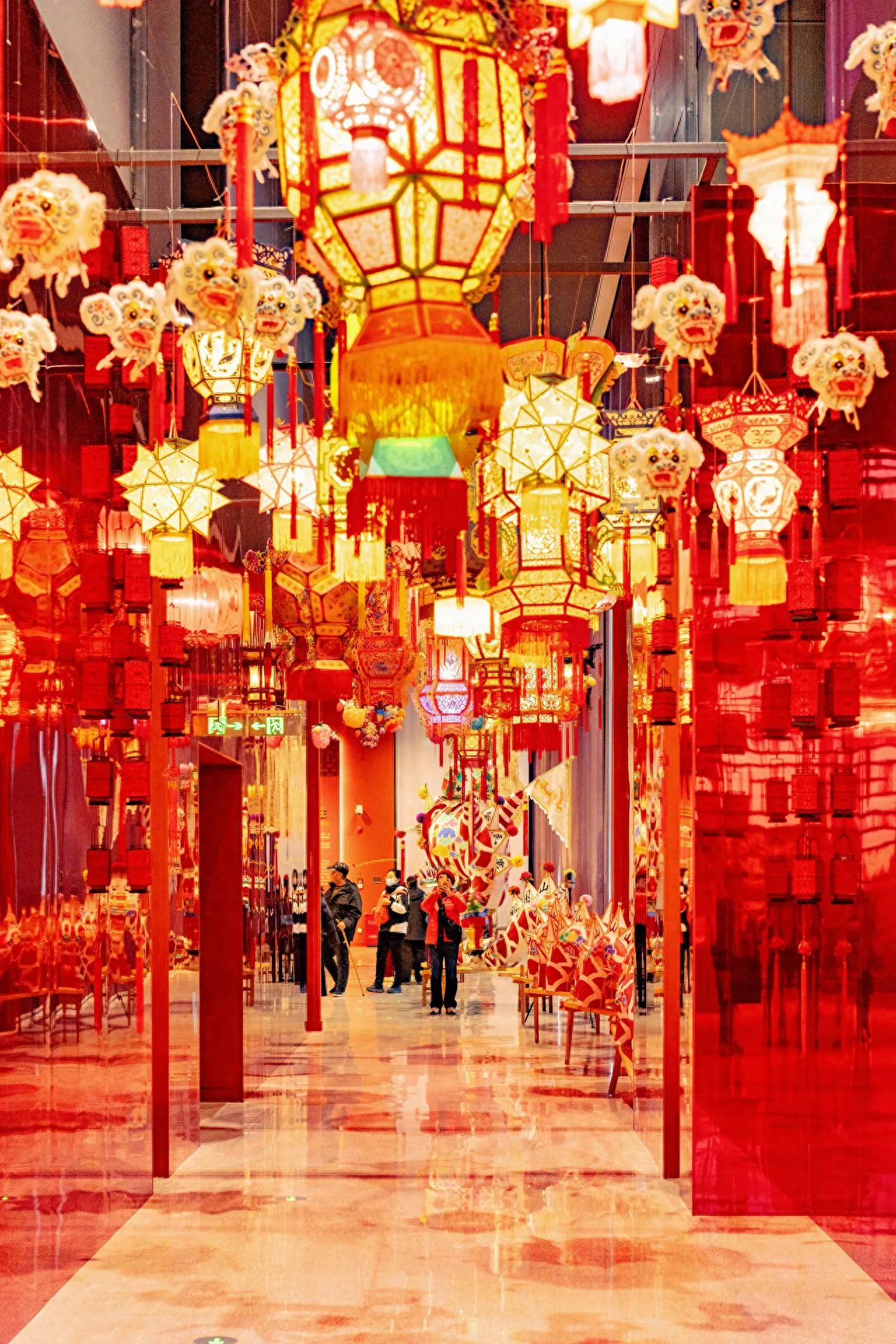 Photo by China National Arts and Crafts Museum - Lantern Alley