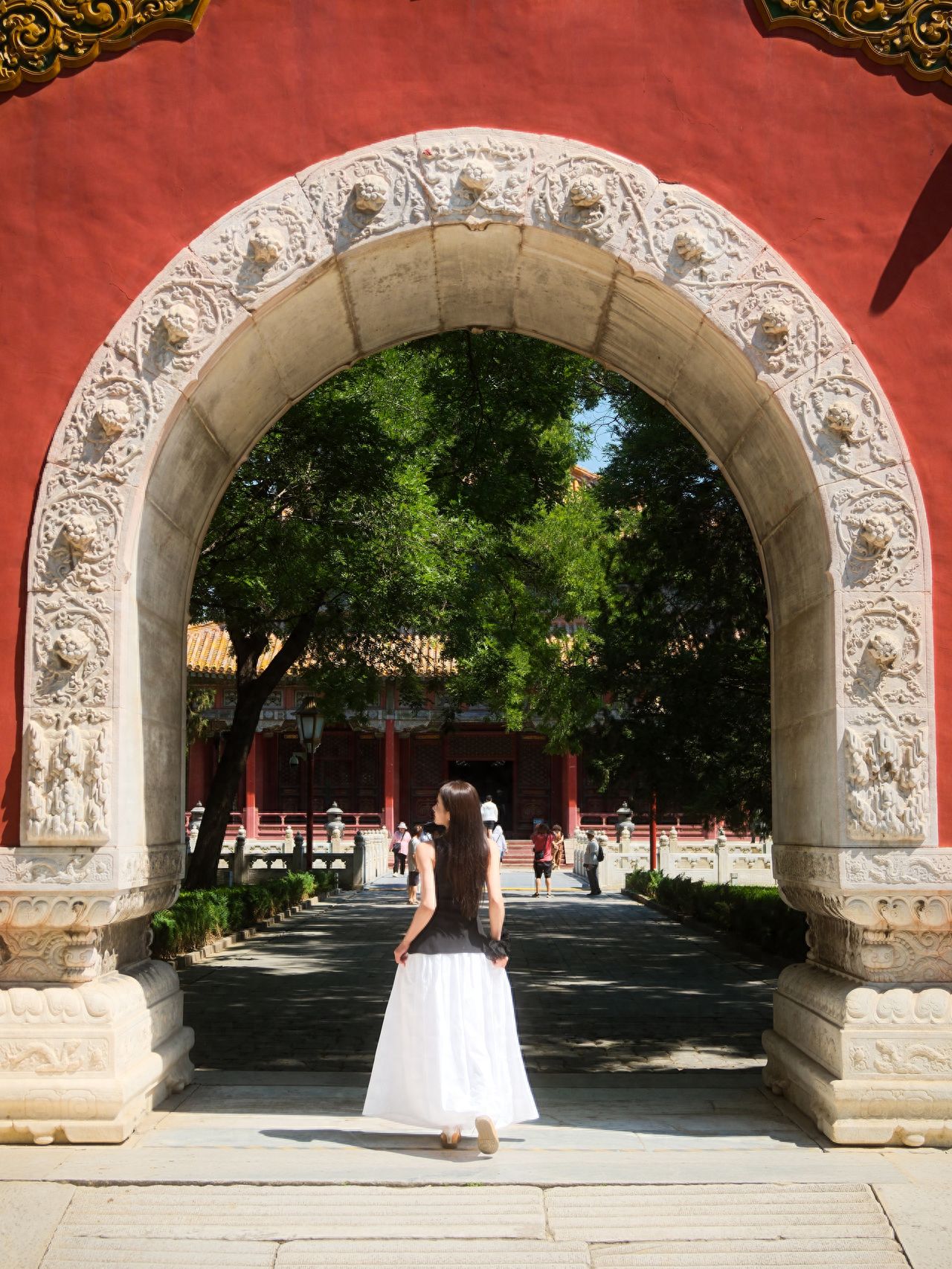 Photo by Confucius Temple and the Imperial Academy Museum - Red Wall Archway