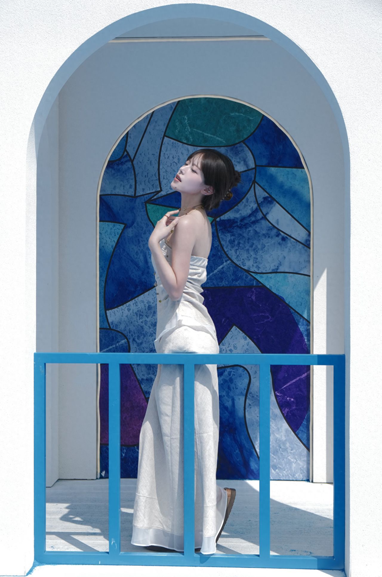 Photo by Xi San Qi Wanxiang Hui - Arched Gate Fence