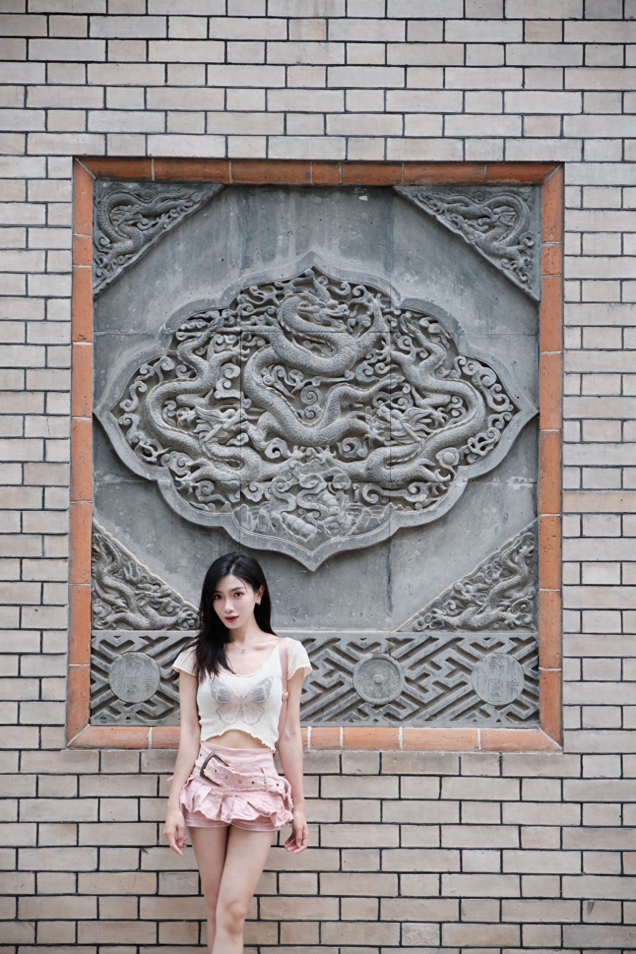 Photo by Beijing Zoo - Wall Carvings