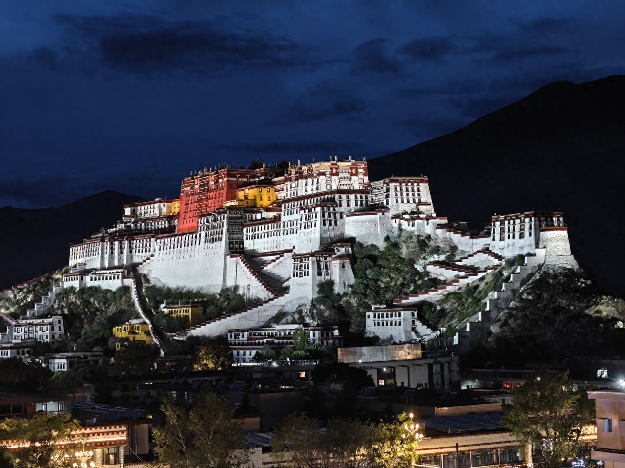 Photo spot in City Department Store, China