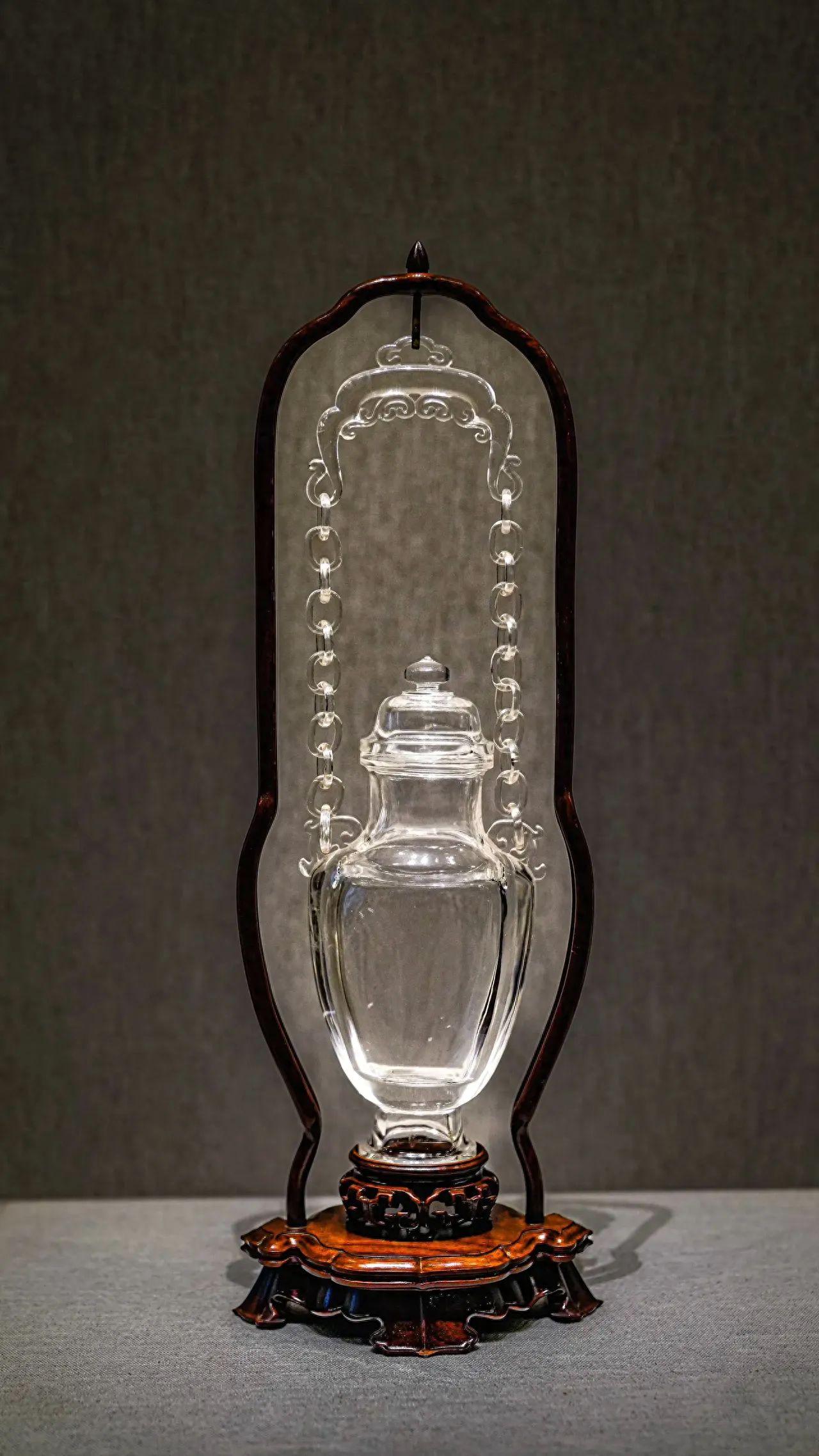 Photo by China National Arts Museum - Glass Sculptures