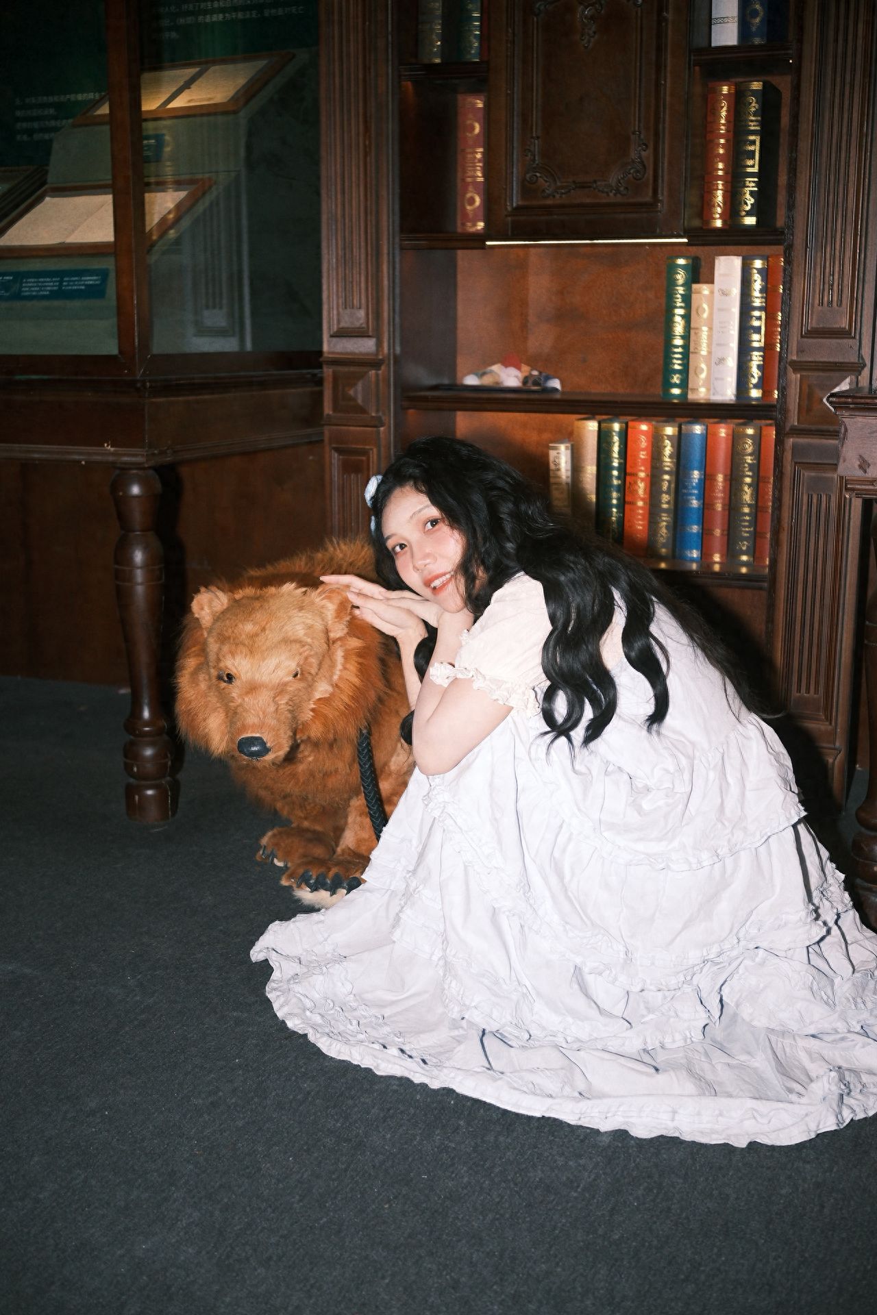 Photo by Beijing British Library - Brown Bear Model