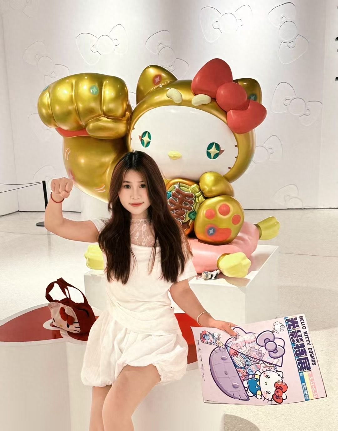 Photo by Beijing Times Art Museum - Golden Fortune KT