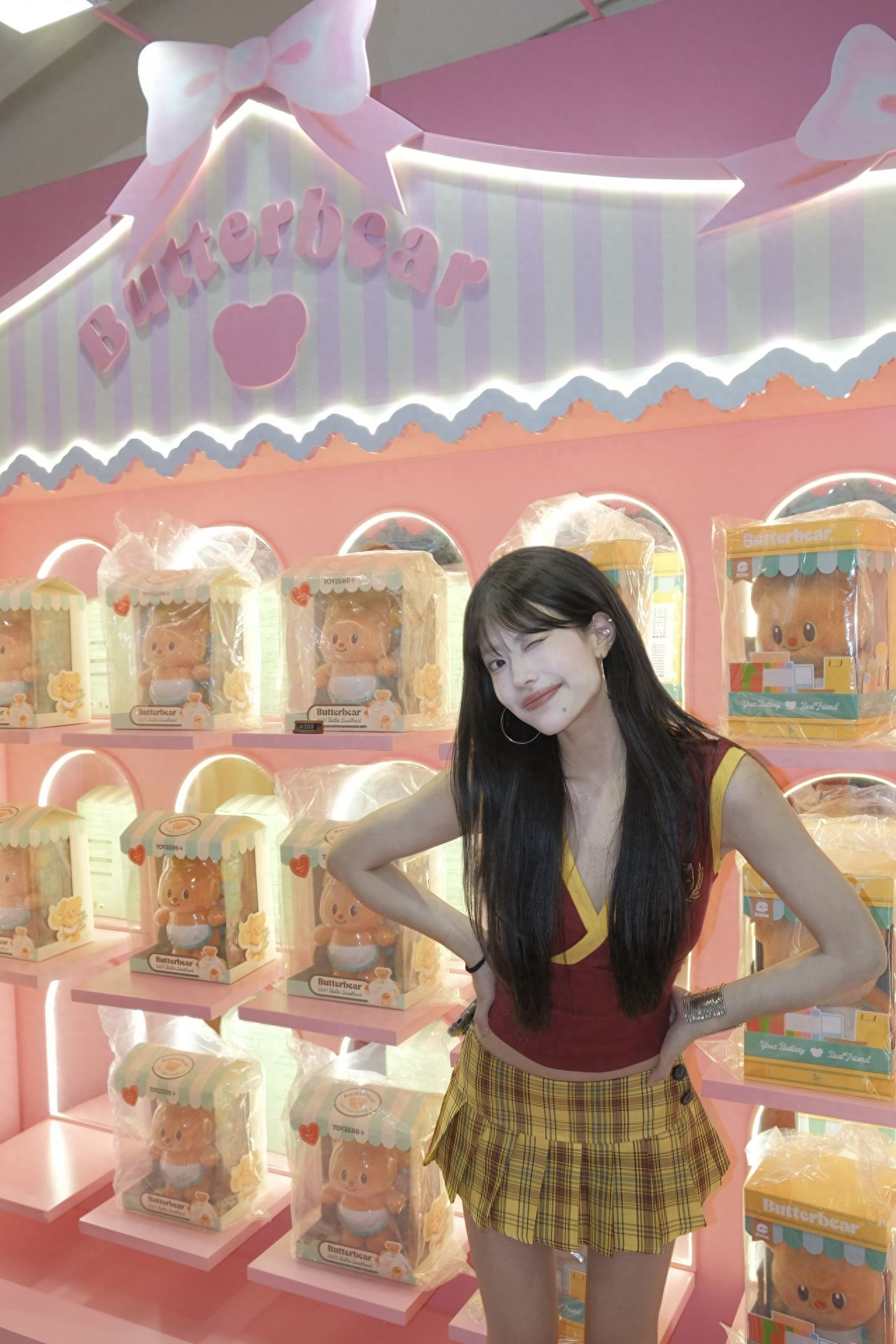 Photo by Beijing Chaoyang Hopson One - in front of the merchandise shelves