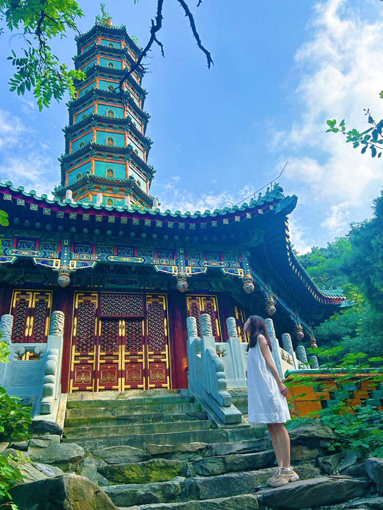 Photo by Fragrance Hill Park - Stone steps in front of the Chinese-style building of the Glazed Pagoda