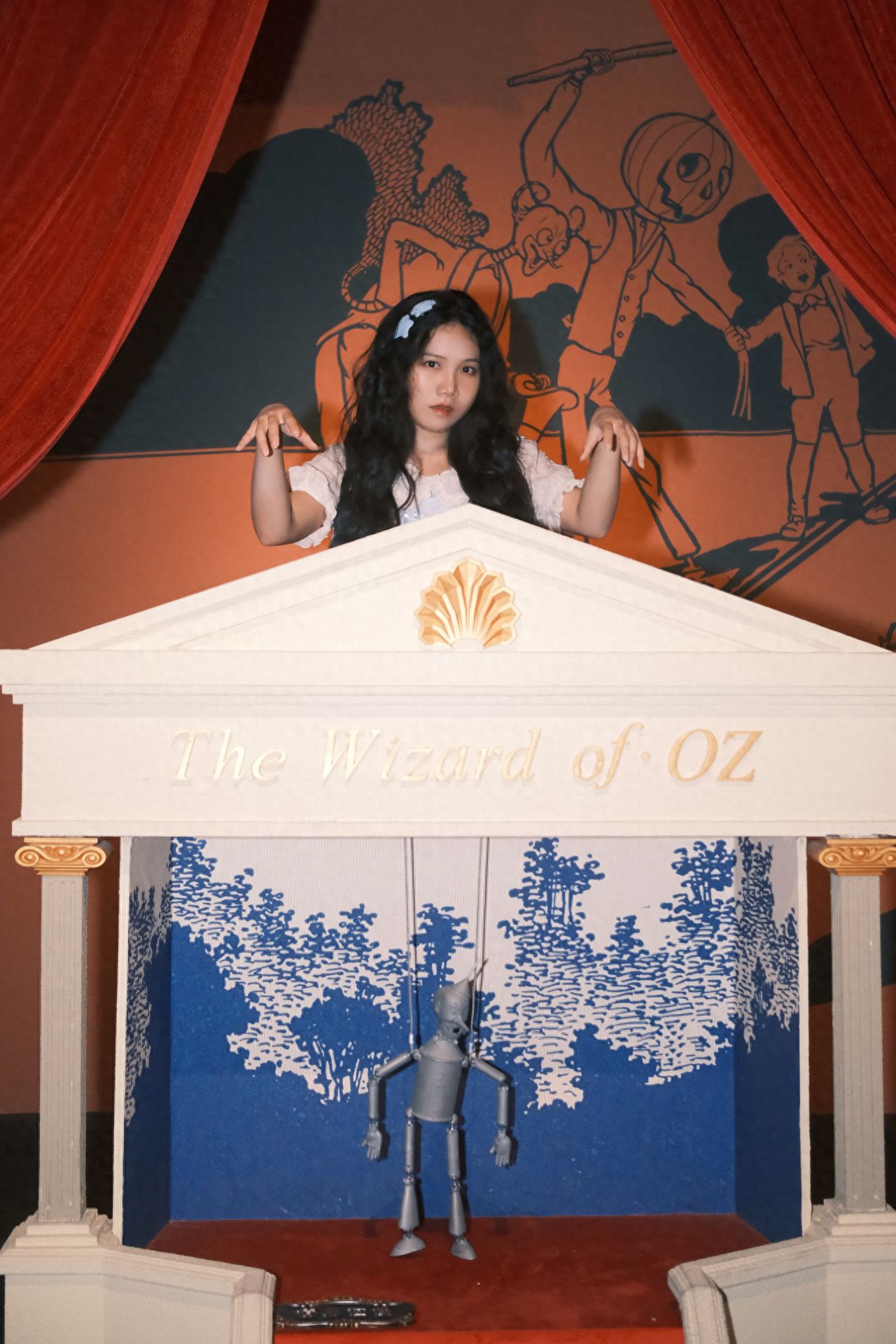 Photo by Haidian Joy City - Beijing British Library Simulated Theater Stage