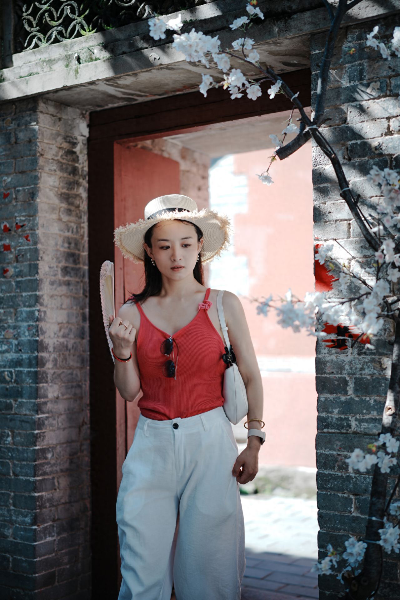 Photo by Zhantan Hall - Shimen Pear Blossoms, Beijing