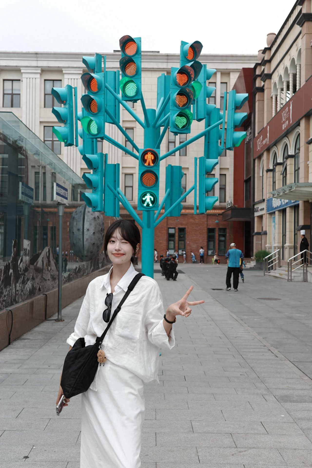 Photo by Jinghui Plaza - Traffic Light Installation