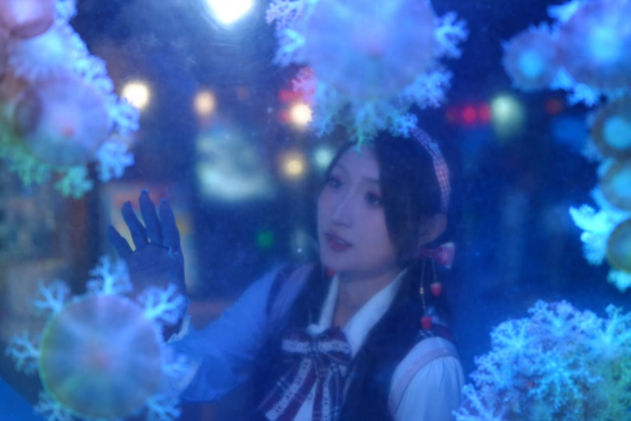 Photo by Pacific Ocean Underwater World - Jellyfish Wall