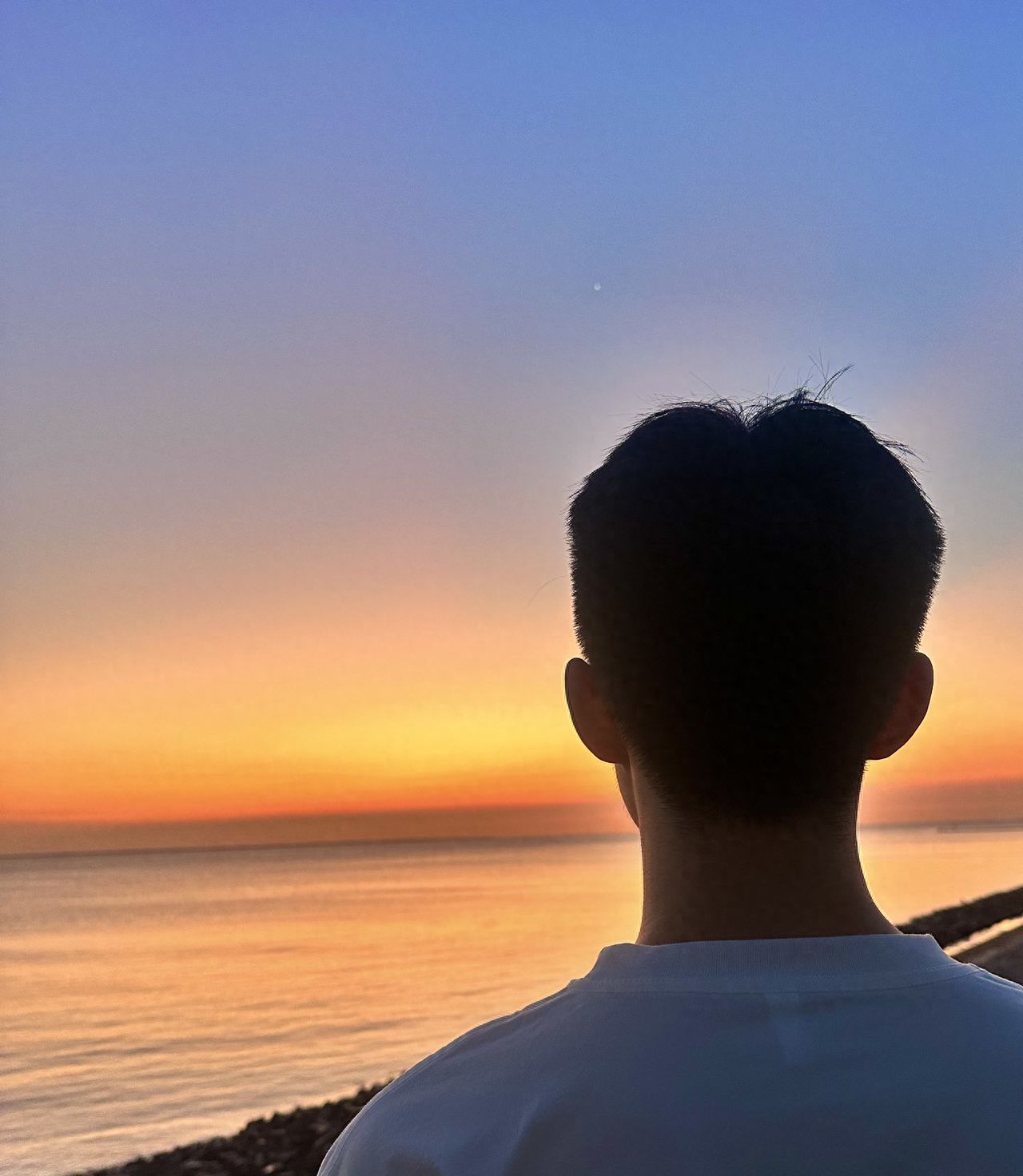 Photo by Changxing Island – Photo with Water and Sunset