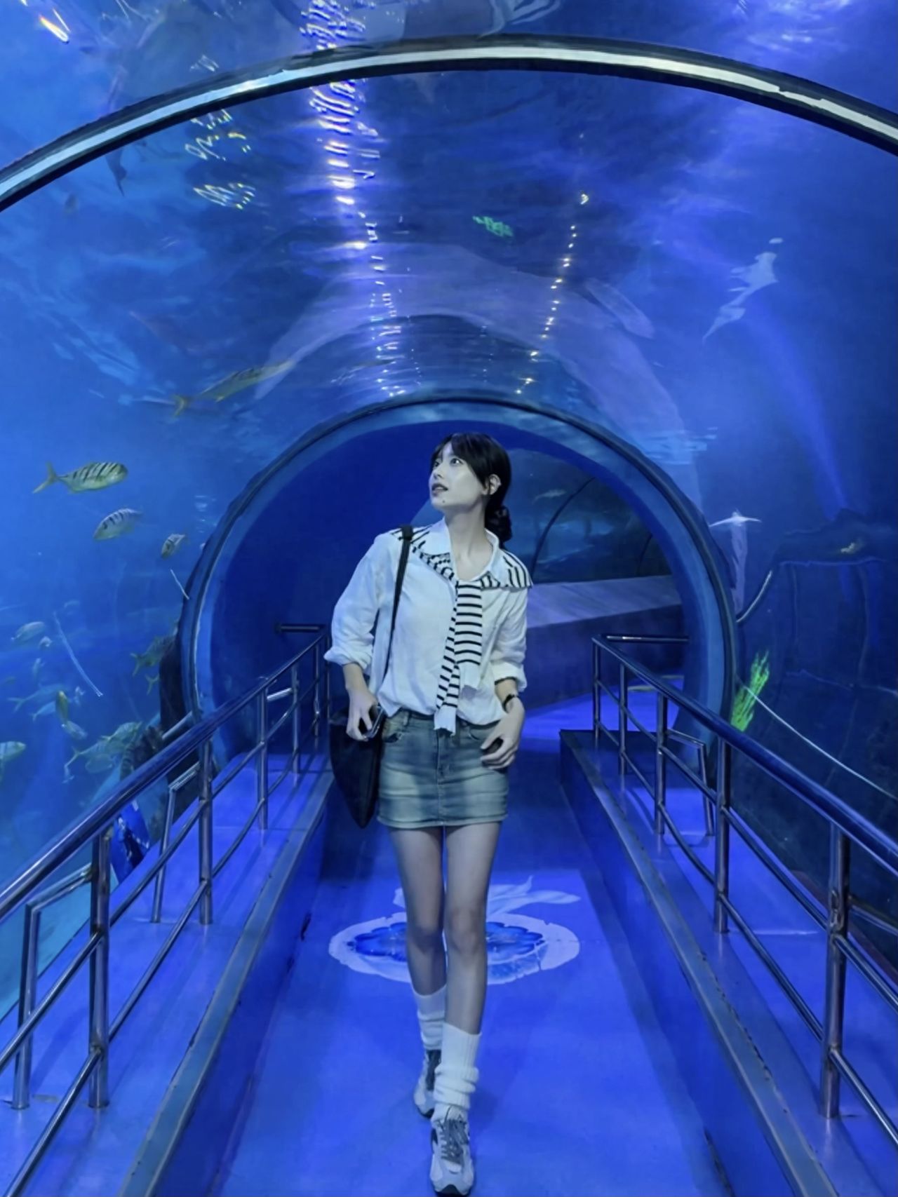 Photo by Pacific Ocean World Expo - Underwater Tunnel