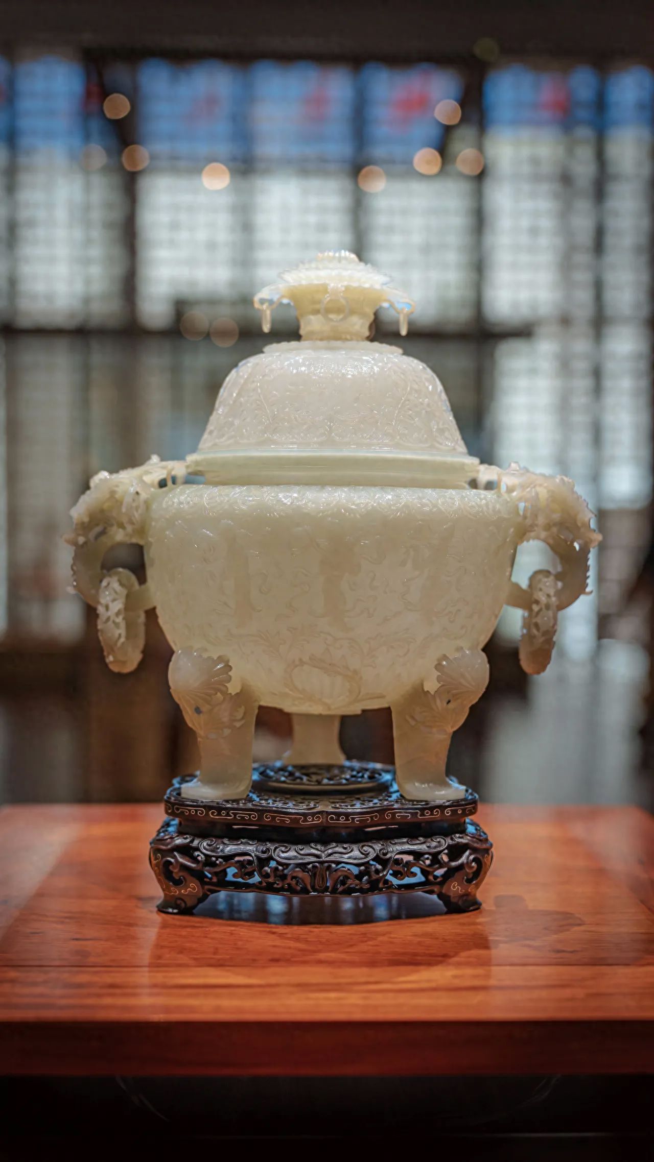 Photo by Chinese Arts and Crafts Museum - Jade Incense Burner Exhibit