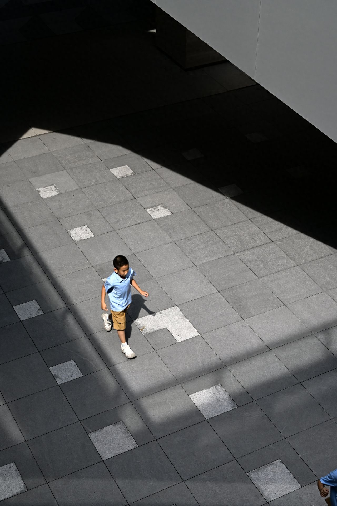 Photo by Da Ji Alley - Atrium Plaza Light and Shadow