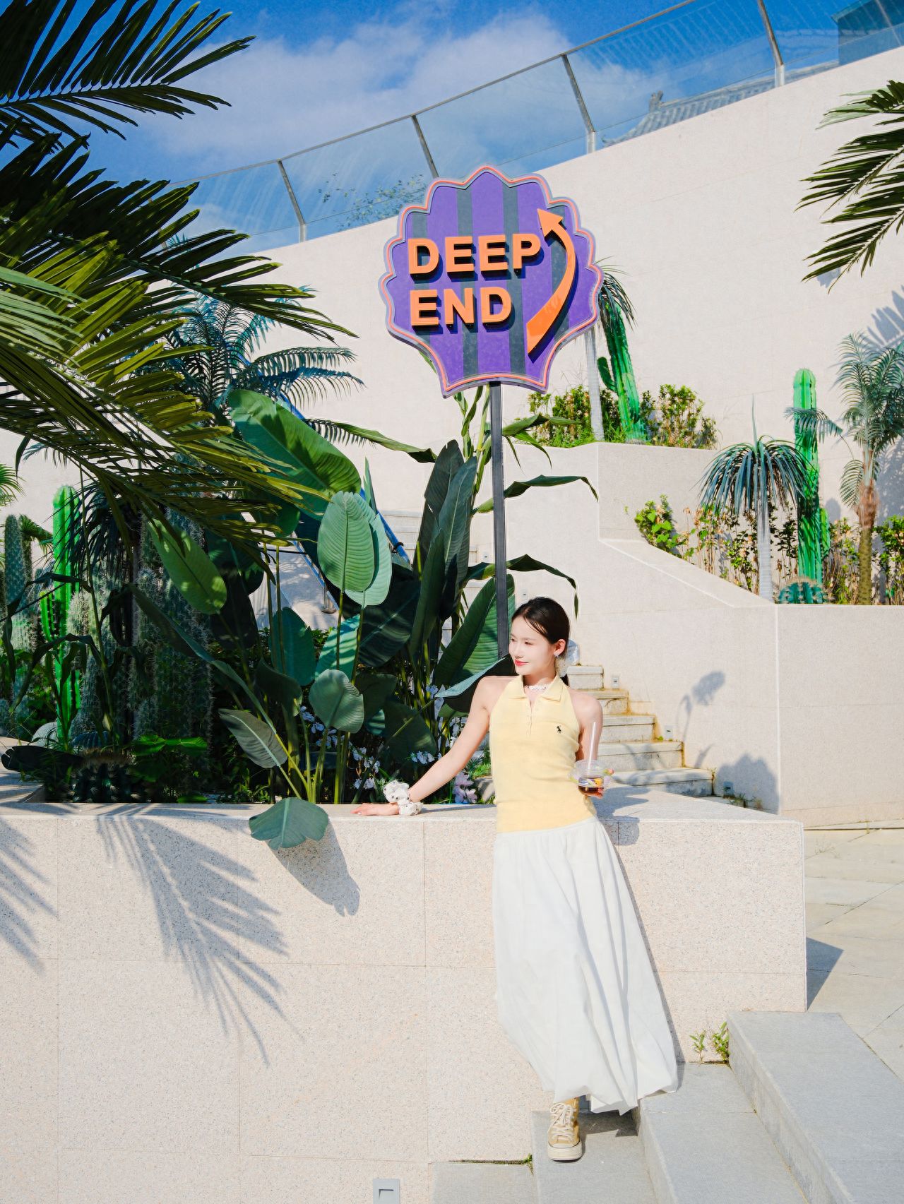 Photo by Beijing Baijia Convenience (Huashanyuan Store) - Purple Sign on the Stairs