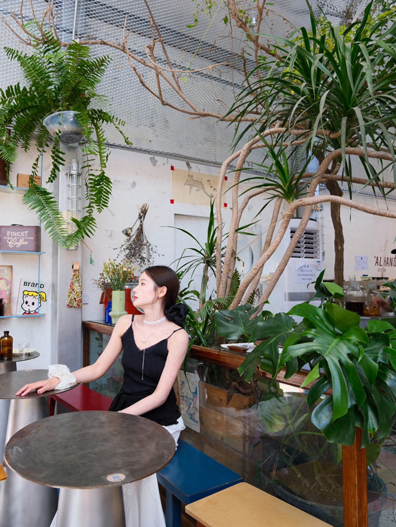 Photo by Tie Shou Coffee Friendship Store - Front of the Greenery Bar Counter