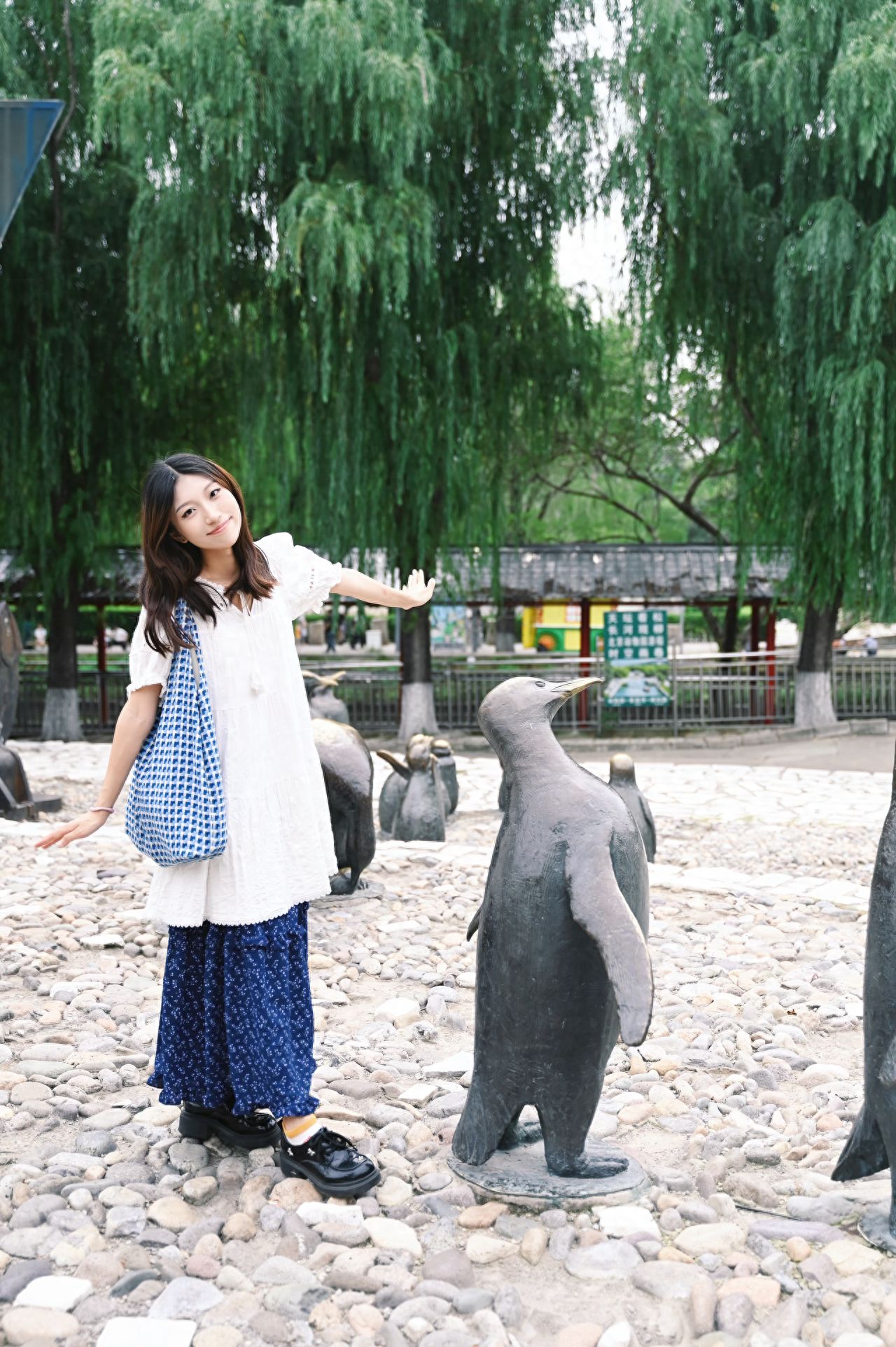 Photo by Beijing Aquarium - Penguin Sculpture