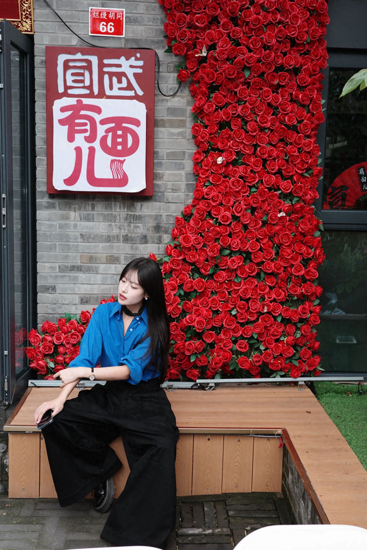 Photo by Lanman Hutong - Red Rose Wall