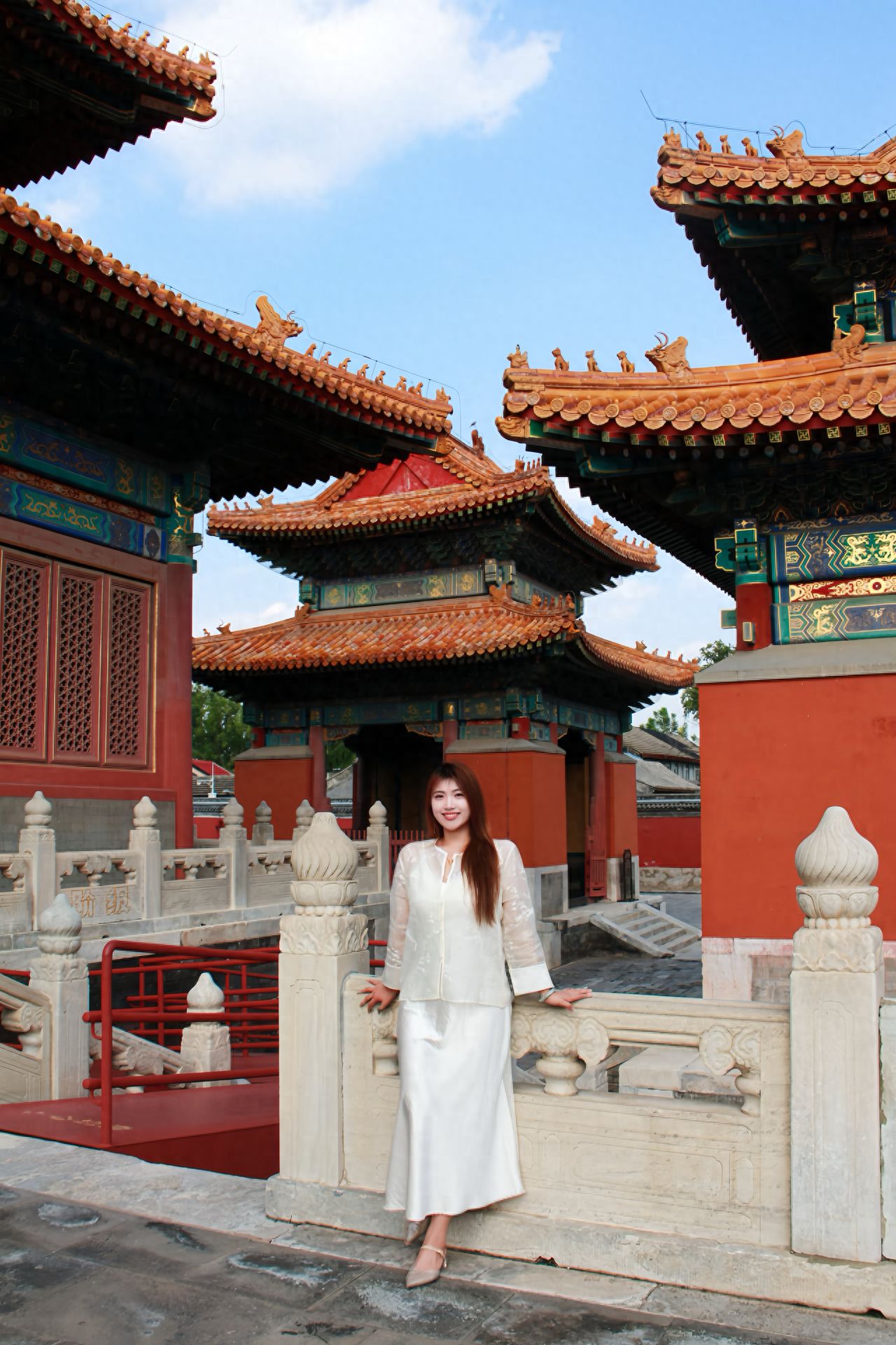 Photo by The Temple of Earth and Ancestral Temple in Beijing - Stone Balustrade