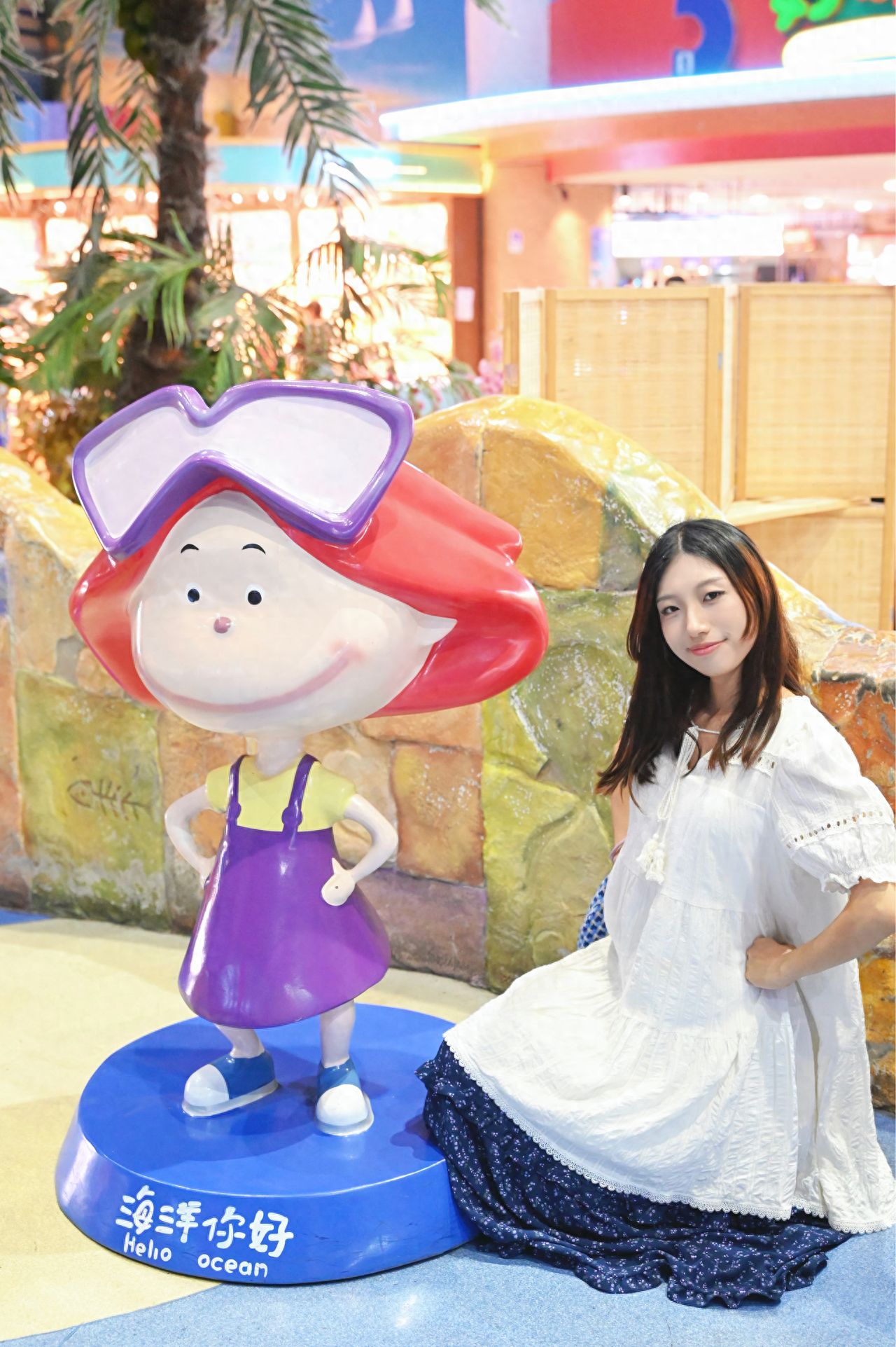 Photo by Beijing Aquarium - Little Girl Adventurer Sculpture