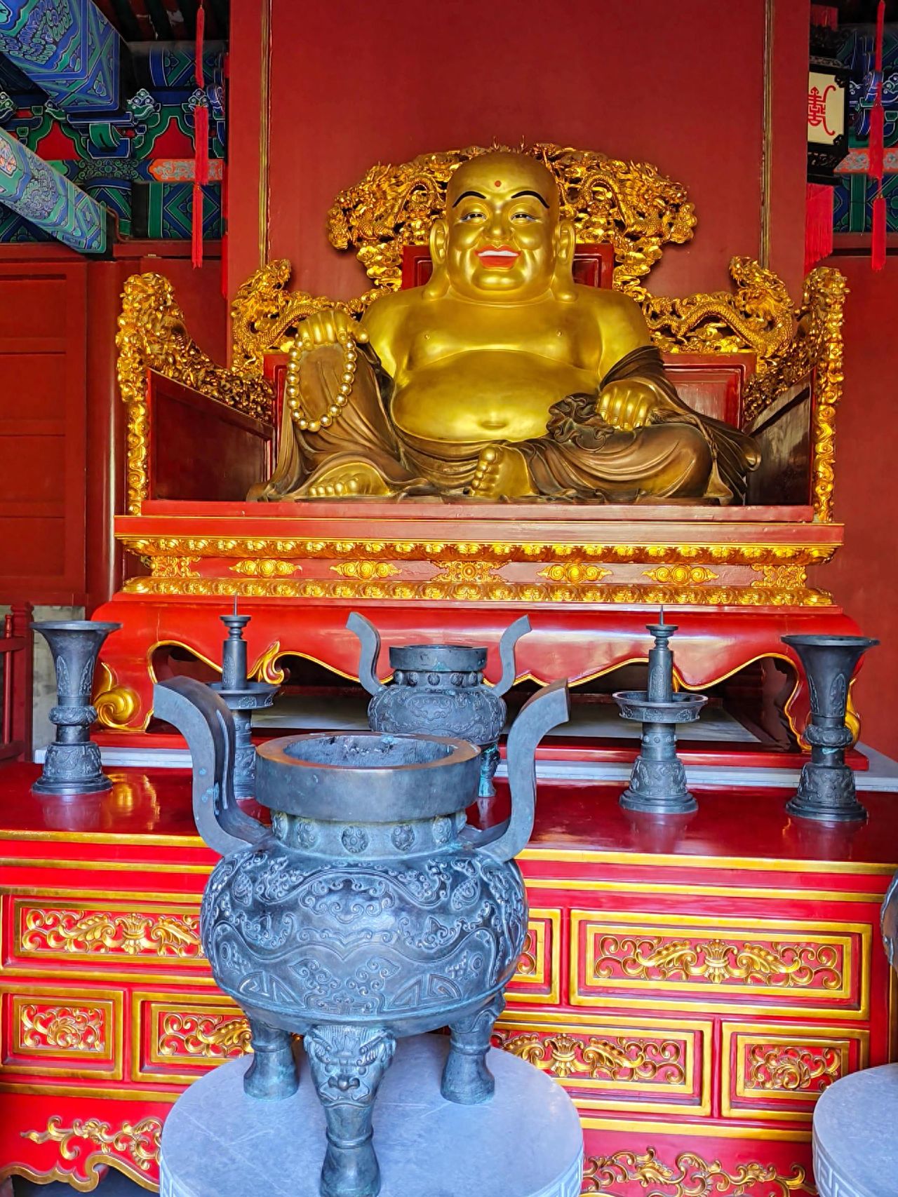 Photo by Beijing Xiangshan Temple - Golden Maitreya Buddha Statue and Incense Burner