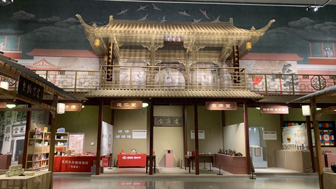 Photo by China National Art Museum - Indoor Ancient Architecture Model