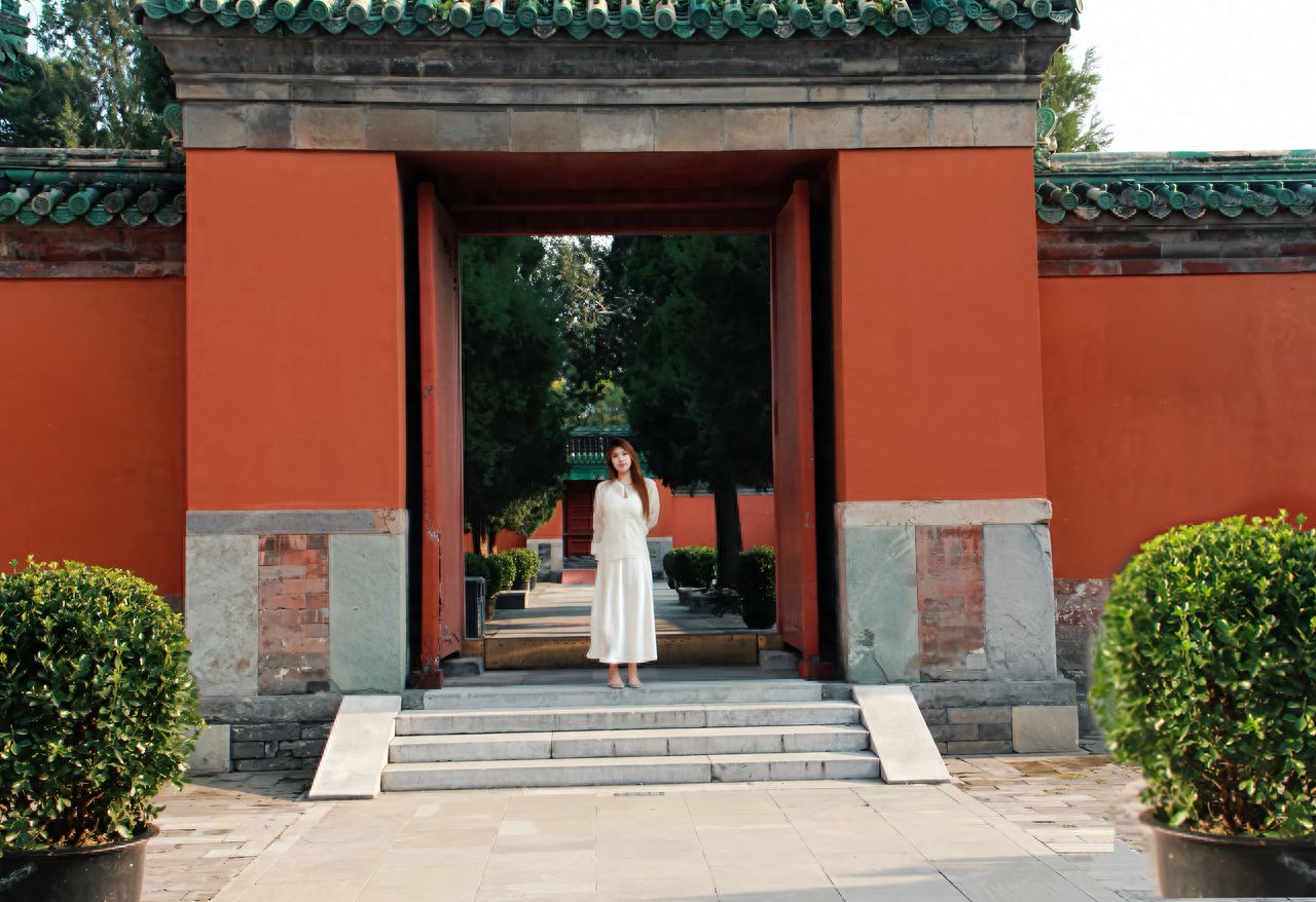 Photo by Beijing Imperial Ancestral Temple - Chinese-style construction with red gates