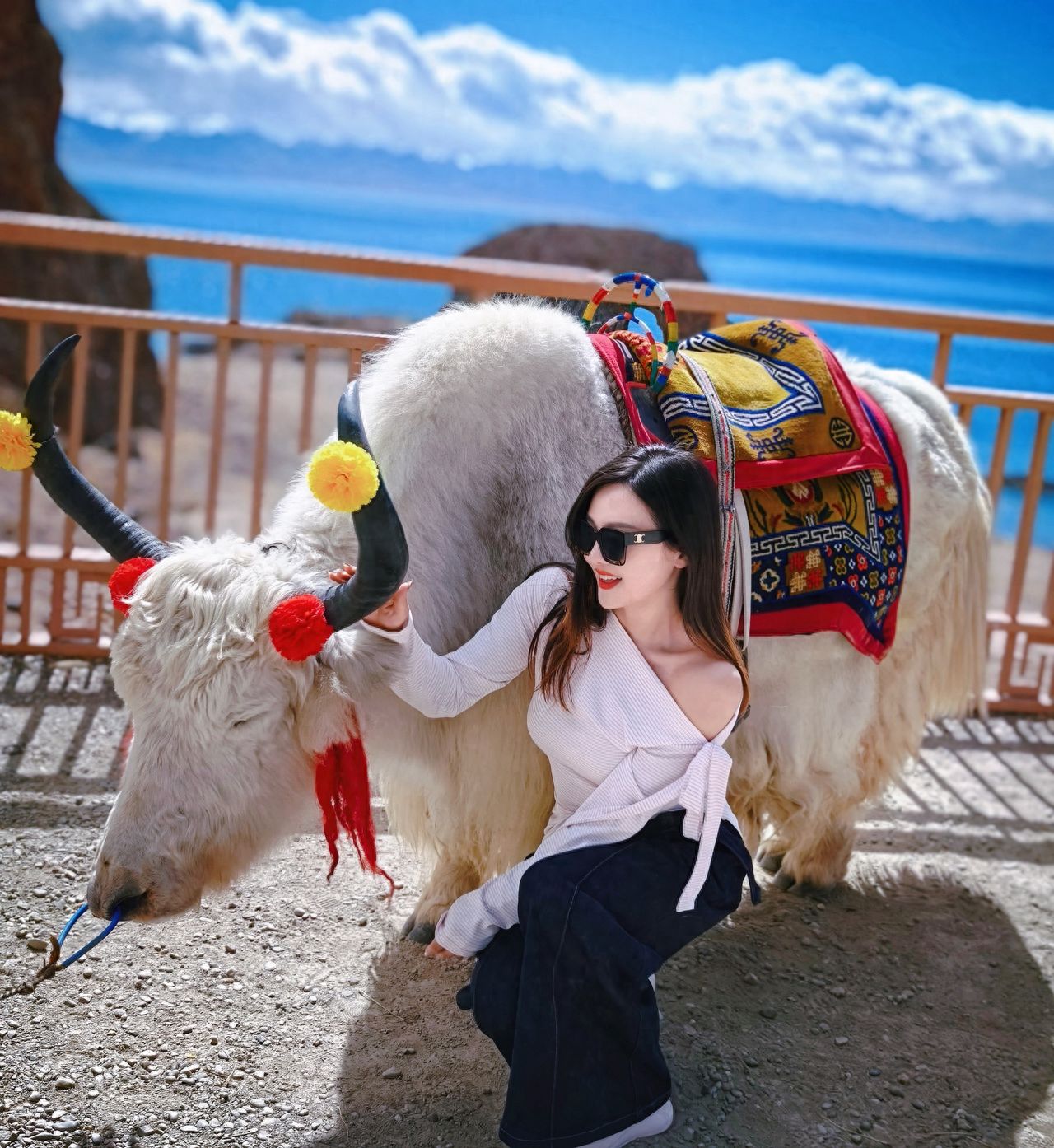 Photo spot in Power Dekor Wooden Doors, China