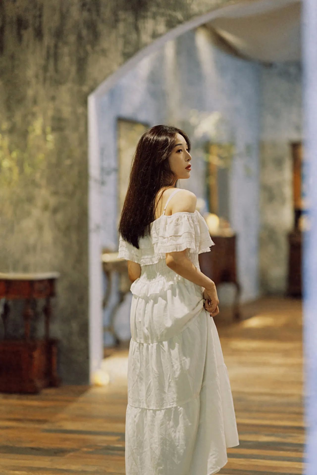 Photo by Bloom Joy - Indoor Corridor