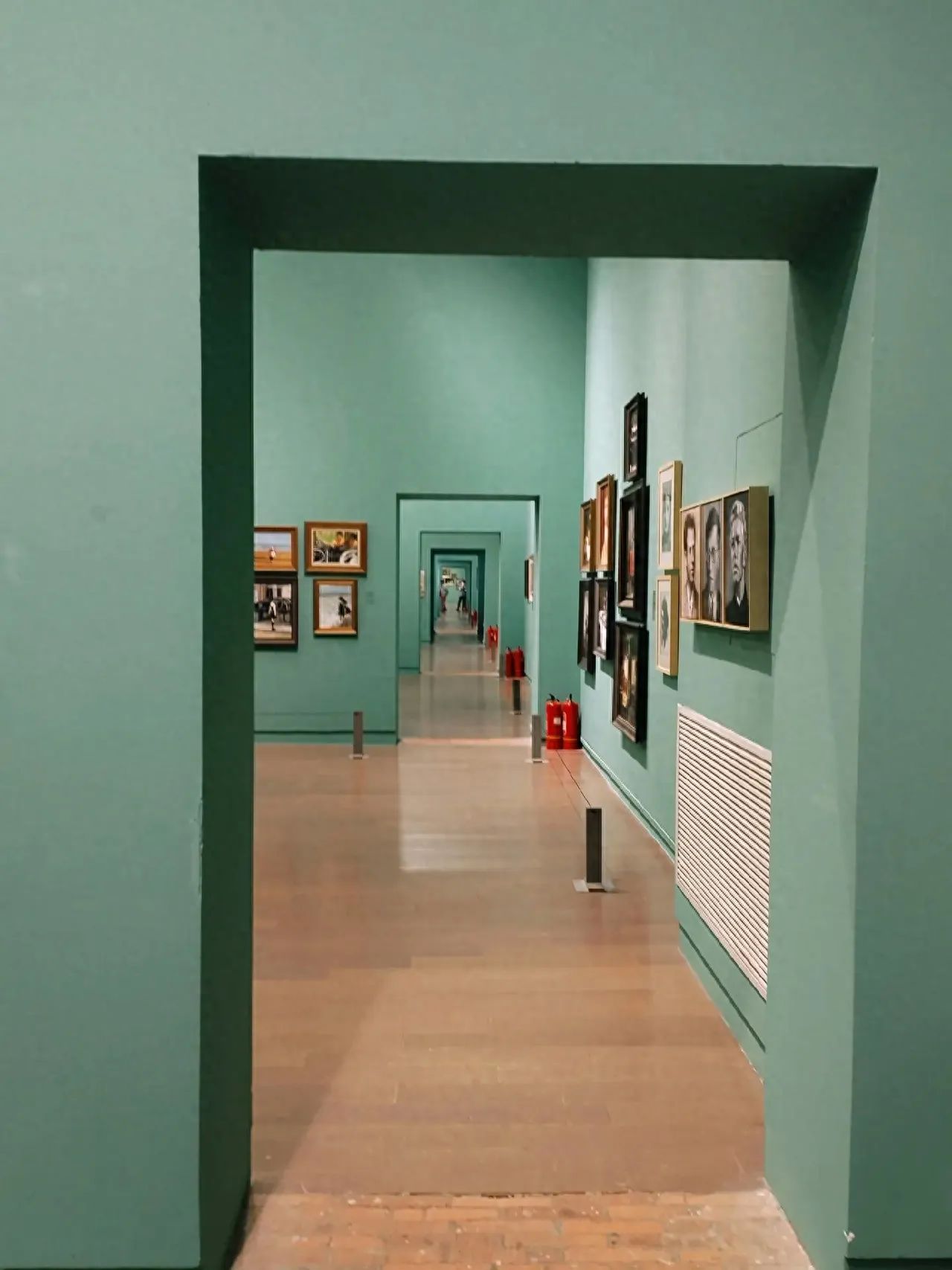 Photo by China Academy of Art Oil Painting Institute - Green Wall Painting