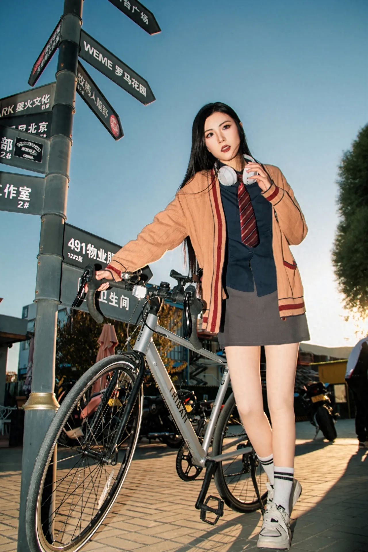 Photo by Space 491 - Next to the roadside sign