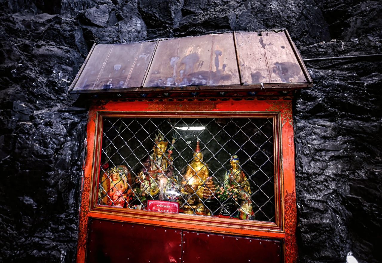 Photo spot in Zhao Lurang Grottoes (North Gate), China