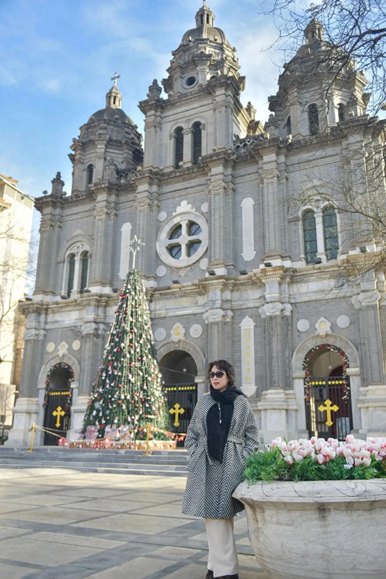 Photo by Wangfujing Catholic Church - Open space at the entrance