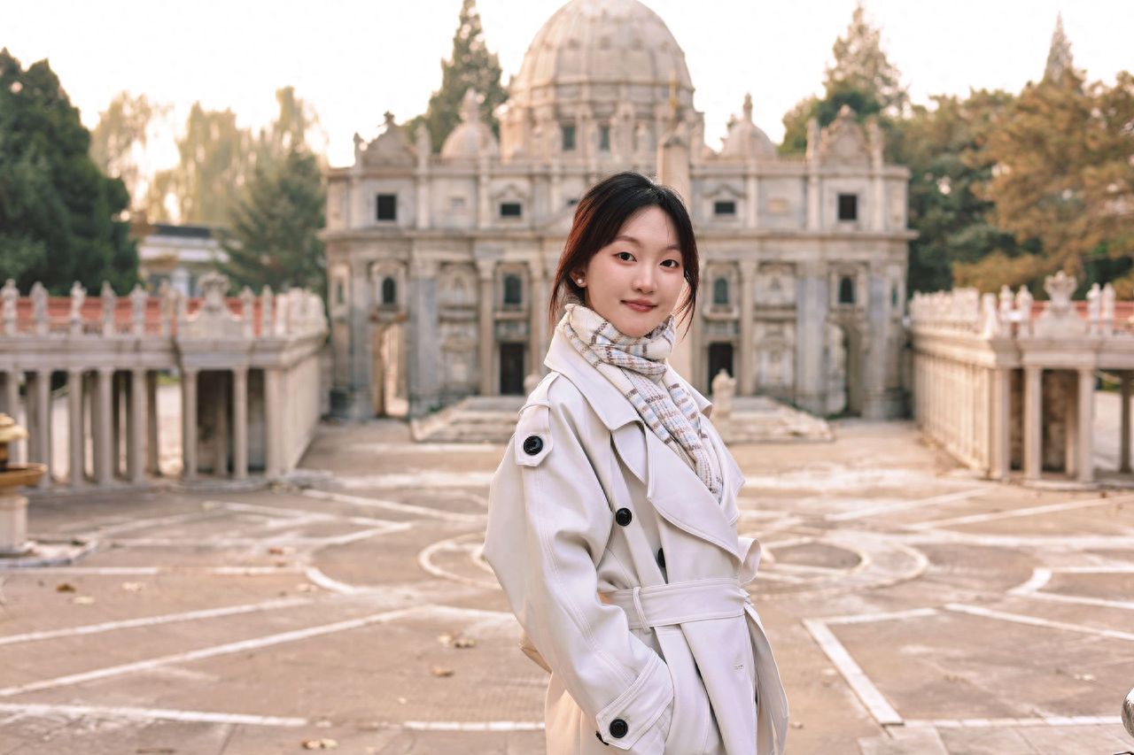 Photo by Beijing World Park - Take a photo with the white dome-style architecture.