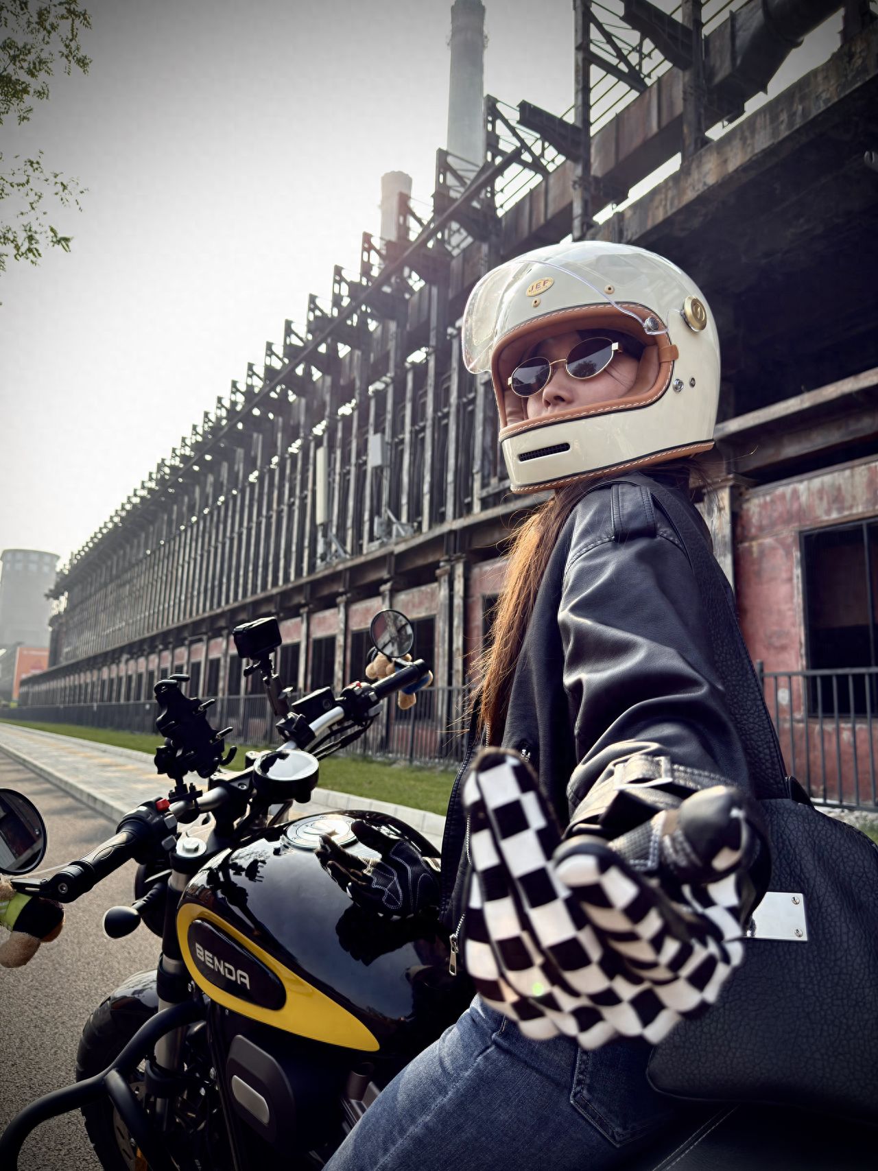 Shougang Industrial Heritage Park - Take a photo with the factory buildings and chimneys — photo spot in Shougang Park  , China