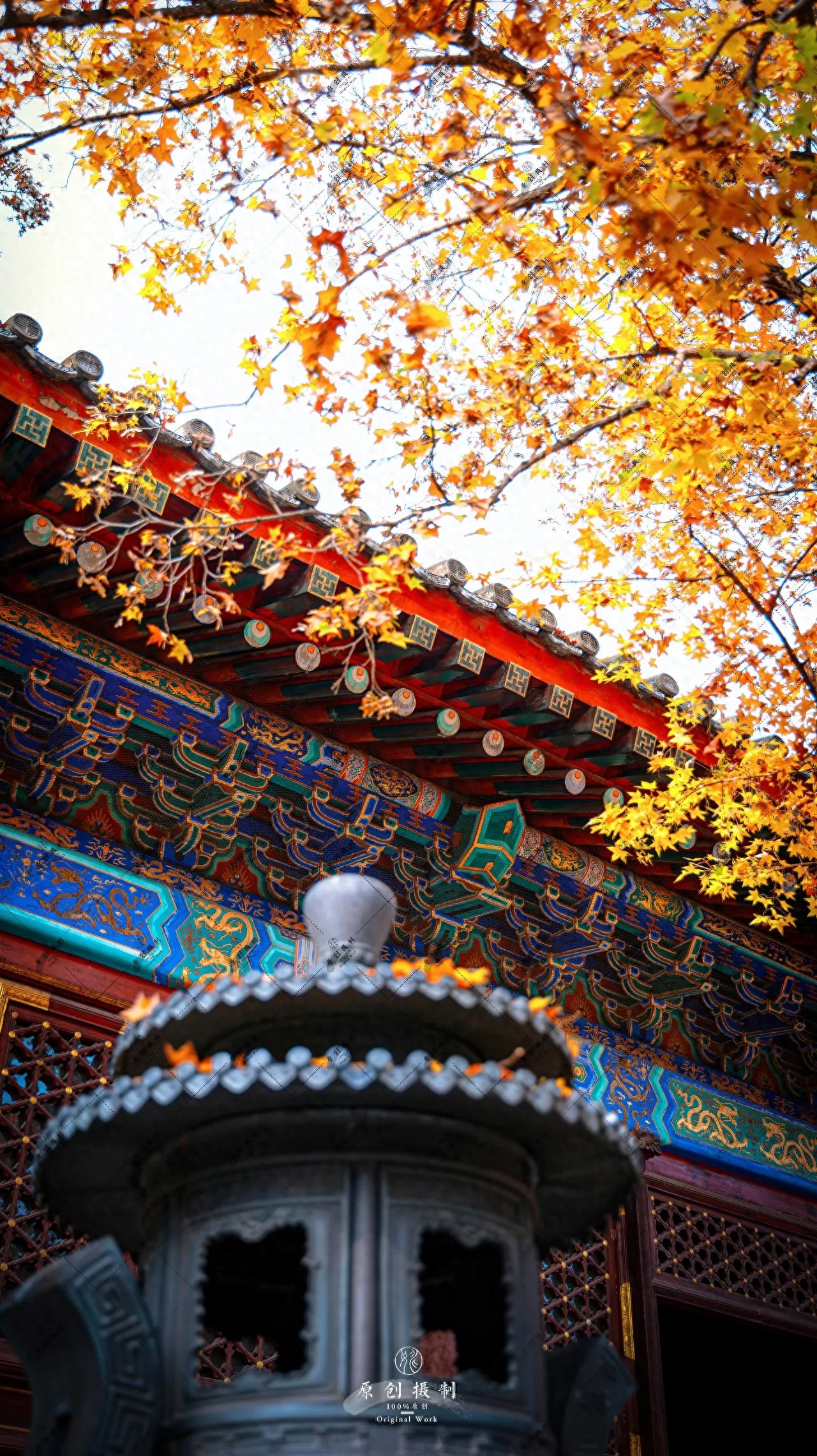 Photo by Fragrant Hills Park - Incense Burner Under the Eaves