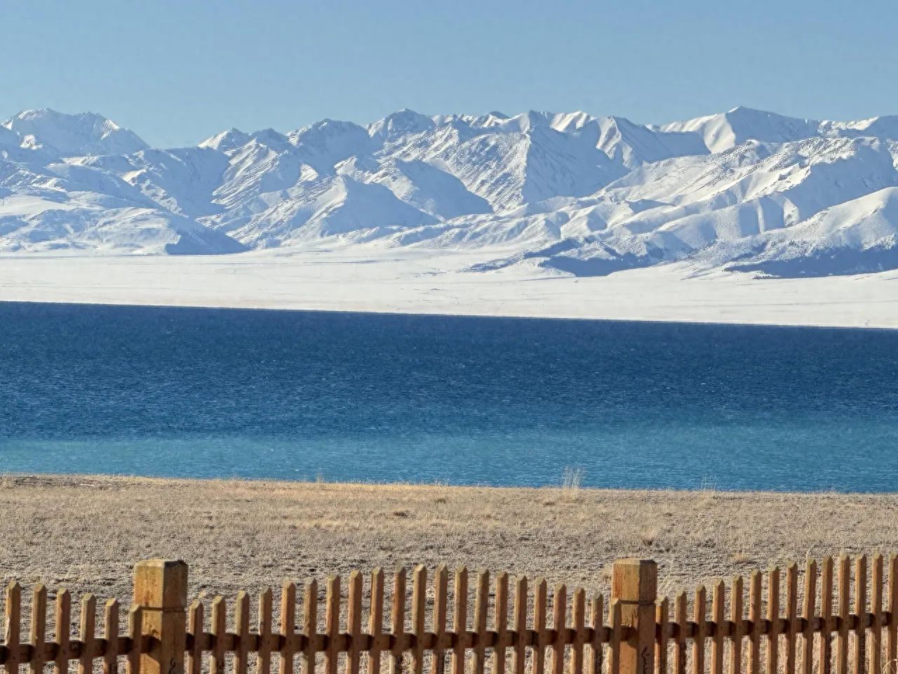 Photo spot in Yamdrok Lake, China